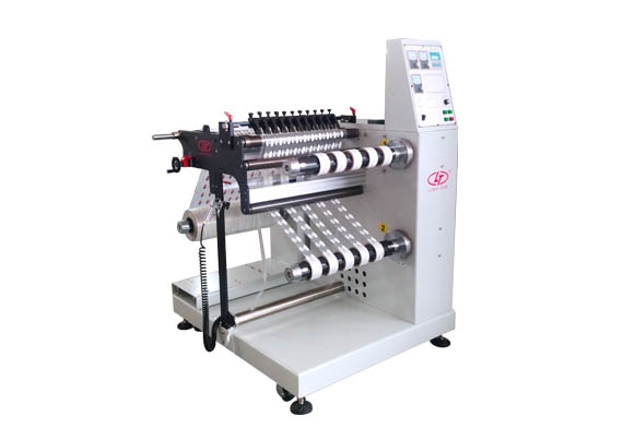 Aufwickler, Längsschneide- und Schneidemaschine.